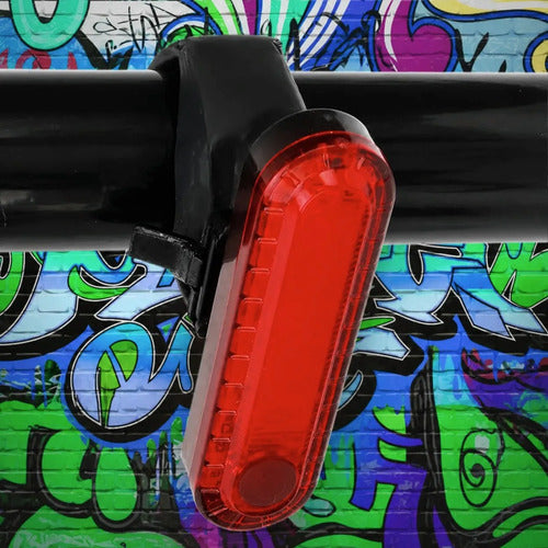 Luz Led Roja Para Bicicleta Impermeable Y Con Cuatro Modos