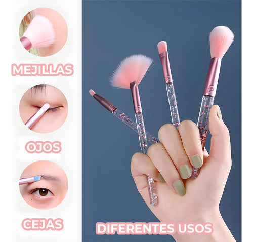 Set De 7 Piezas De Brochas De Maquillaje Kawaii - Suaves Y