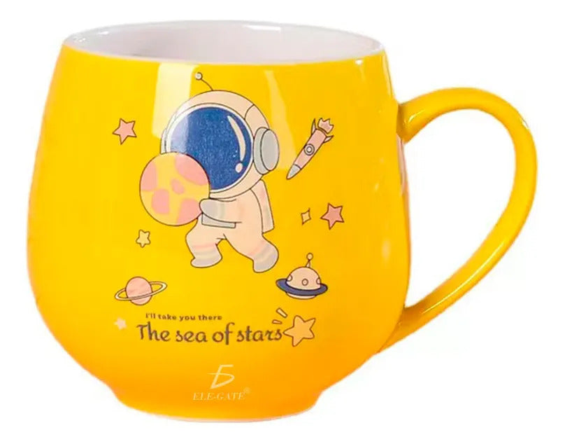 Taza de ceramica con dibujos de astronauta