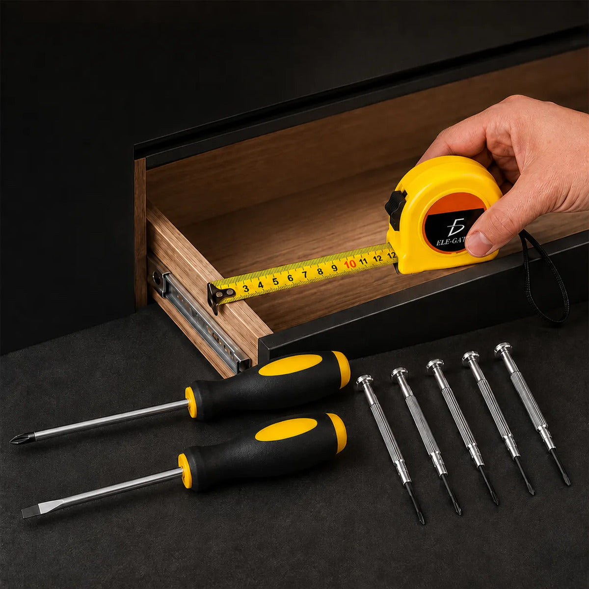 Kit de desarmadores con cinta métrica