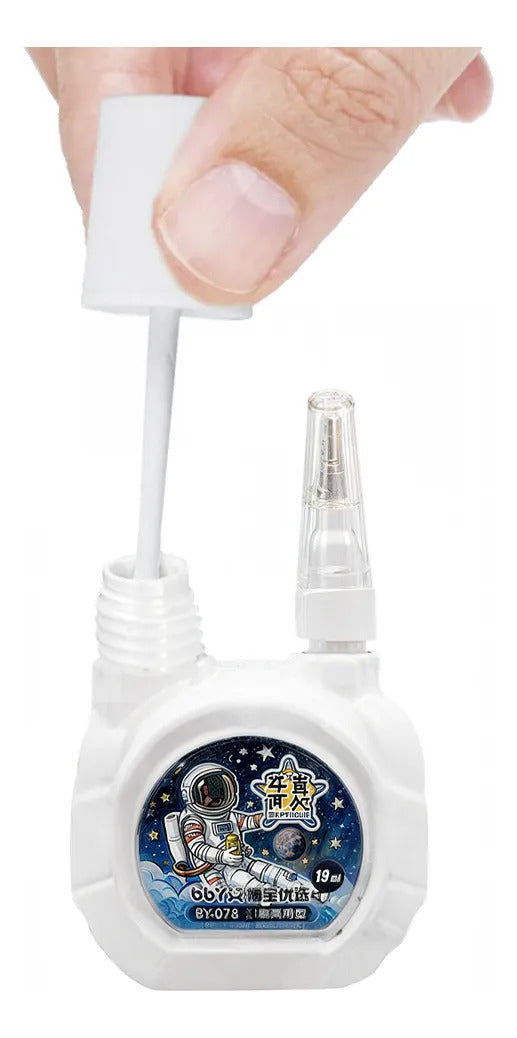 Corrector 2 en 1 con pluma y brocha