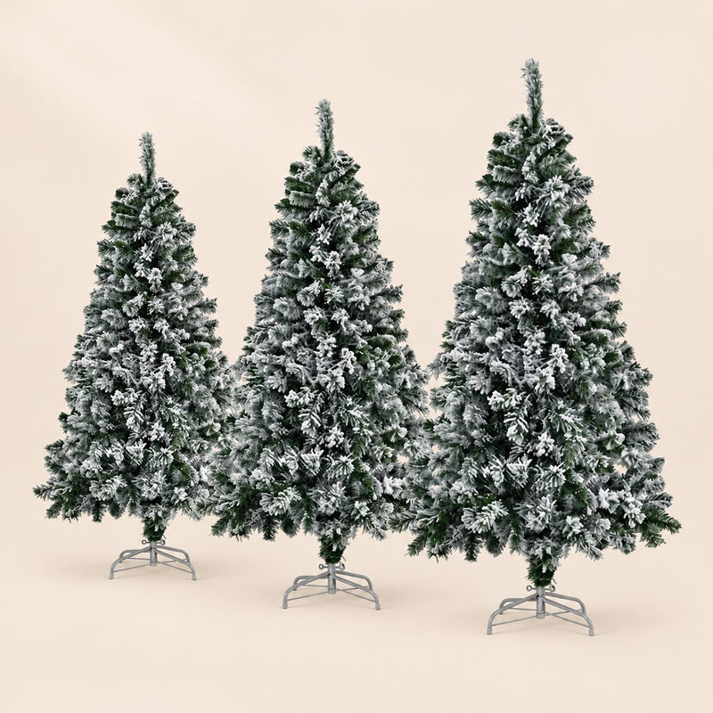 Árbol de Navidad artificial verde nevado con base metálica