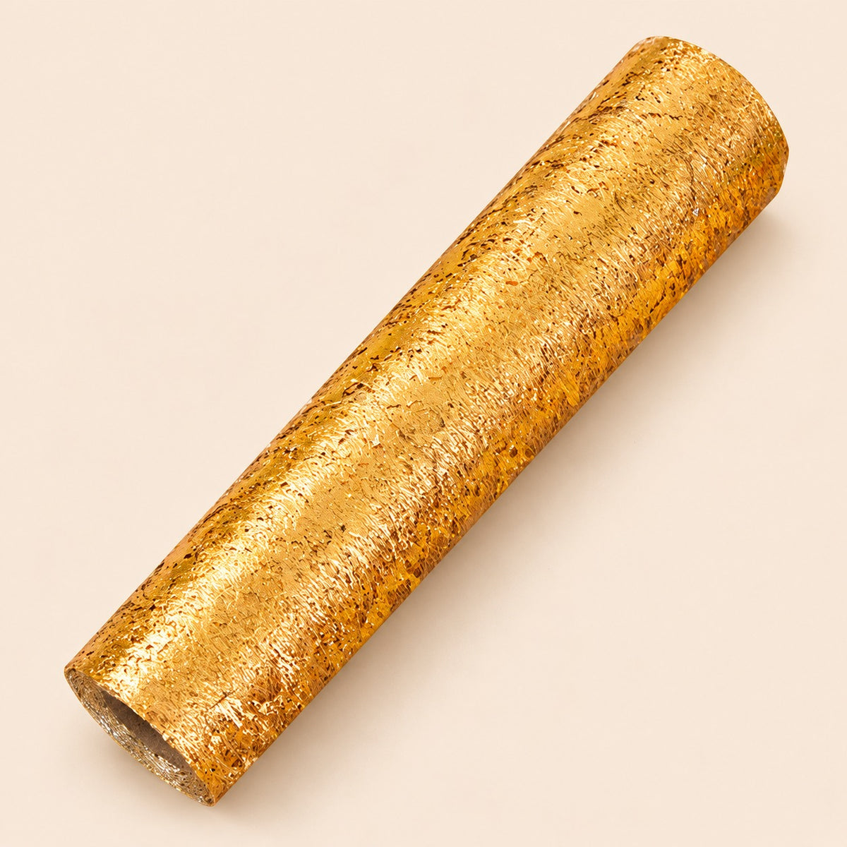 Rollo de papel decorativo metálico 2.7 metros con textura dorado