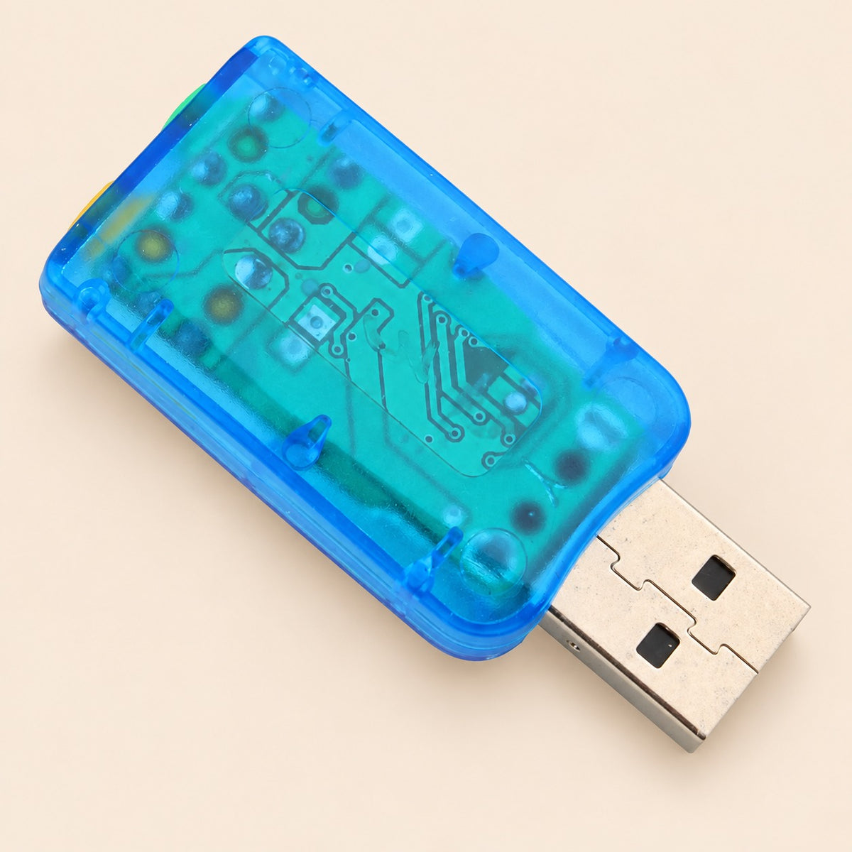Tarjeta de sonido USB con conexiones de 3.5 mm
